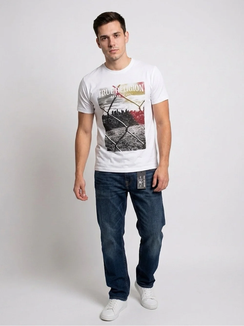TRUE RELIGION Men's Chainlink City Crew Tee